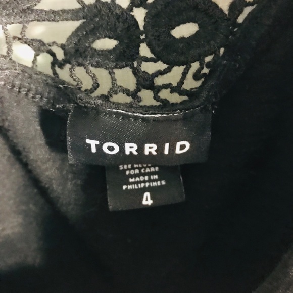 Torrid size 4 tank - Picture 3 of 4